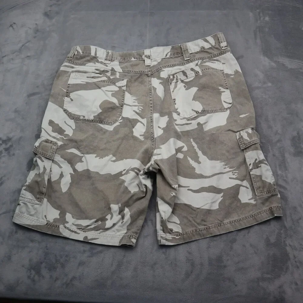 Wrangler Shorts Mens 42 Multicolor Camouflage Belt Loops Button Zip Cargo Shorts